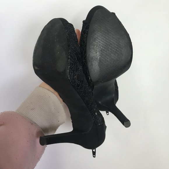 Black lace heels - Picture 5 of 5